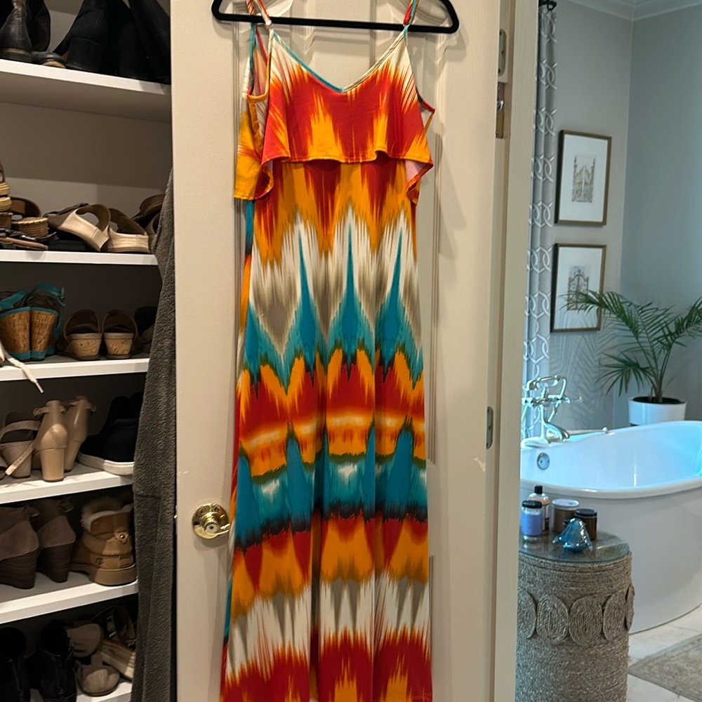 Women’s maxi dress size small